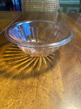 Hazel Atlas Pink Pillar Optic Ribbed Ritz 6 5/8” Mixing Bowl